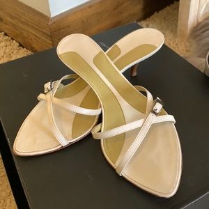 Hugo Boss sandal with small heel
